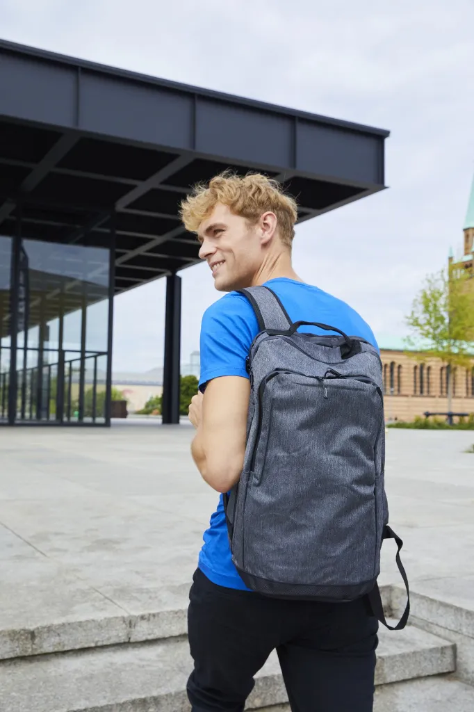 040224_citybackpack_v2_aw22ss23.webp