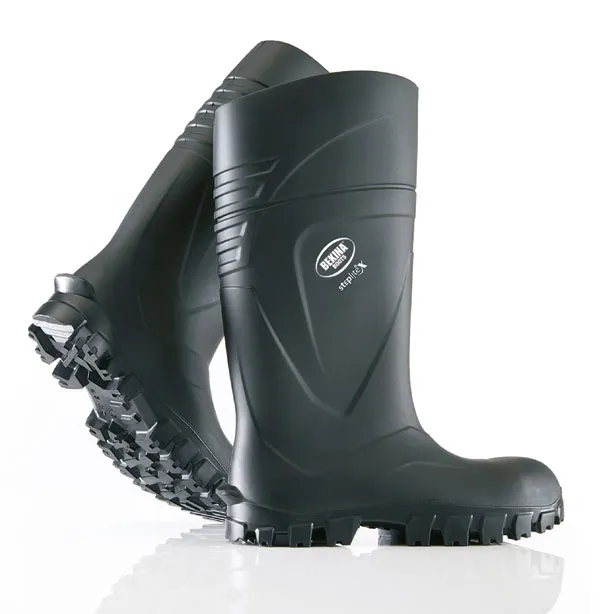 BOTA AGUA  SOLID GRIP F/S S5 NON METALLIC BLACK BEKINA